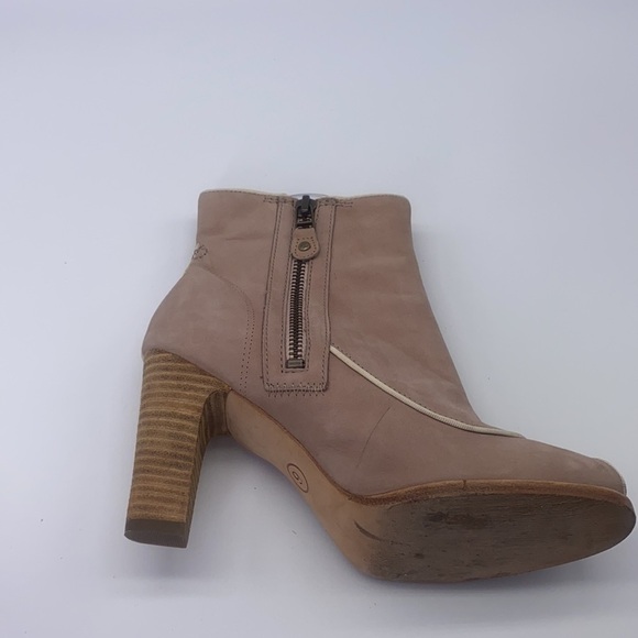 Timberland Boot Company - Marge Peep Toe Bootie Soft Leather Heel Size 6 - Picture 13 of 15